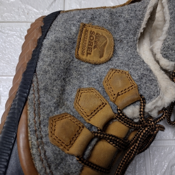 Sorel  Duck Boots Out N About Plus Womens Sz 7.5 Gray Tan Waterproof NL3150-052 - Picture 4 of 9